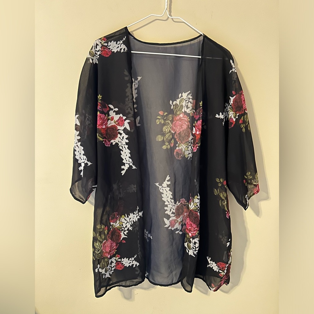 Black floral kimono